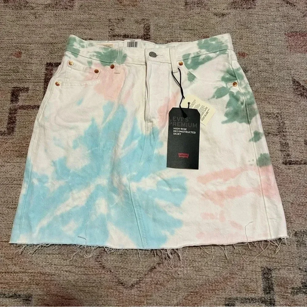NWT Levi's High-Rise Deconstructed Tie Dye Jean Skirt in White size 28/6 - Picture 5 of 15